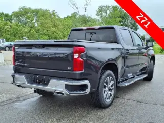 Chevrolet Silverado 1500 2022 4x4 LT 4dr Crew Cab 5.8 ft. SB con 1LT
