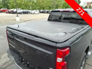 Chevrolet Silverado 1500 2022 4x4 LT 4dr Crew Cab 5.8 ft. SB con 1LT
