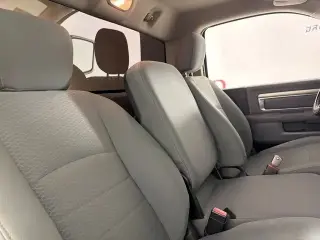 Ram 1500 2017 4x2 Express 2dr Regular Cab 6.3 ft. SB Pickup