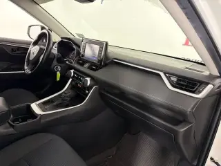 Toyota RAV4 2022 LE 4p SUV