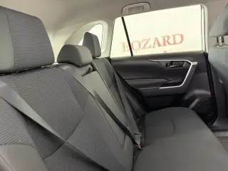 Toyota RAV4 2022 LE 4p SUV