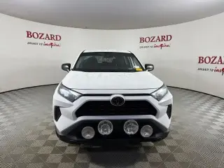 Toyota RAV4 2022 LE 4p SUV