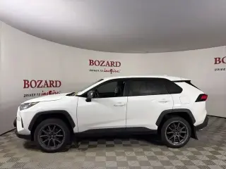 Toyota RAV4 2022 LE 4p SUV