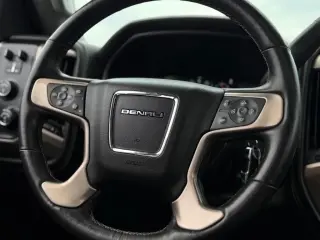 GMC Sierra 2500HD 2018 4x4 Denali 4p Crew Cab SB