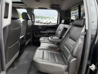 GMC Sierra 2500HD 2018 4x4 Denali 4p Crew Cab SB