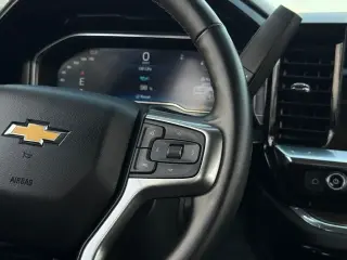 Chevrolet Silverado 1500 2024 4x4 LT 4p Camión de Tripulación 5.8 ft. SB con 2FL