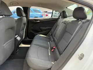 Chevrolet Cruze 2017 LT Auto 4p Sedan