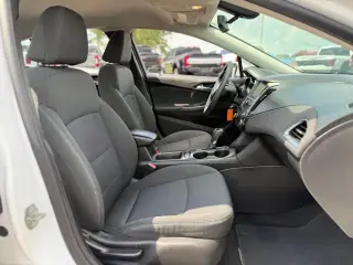 Chevrolet Cruze 2017 LT Auto 4p Sedan