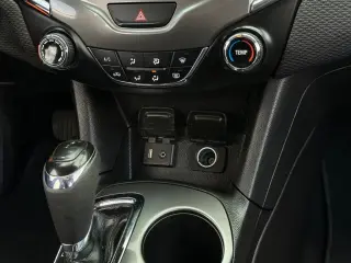 Chevrolet Cruze 2017 LT Auto 4p Sedan