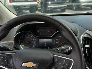 Chevrolet Cruze 2017 LT Auto 4p Sedan
