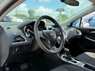 Chevrolet Cruze 2017 LT Auto 4p Sedan