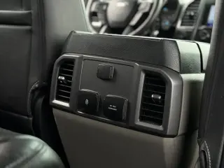 Ford F-150 2020 4x4 XL 4dr SuperCrew 5.5 ft. SB