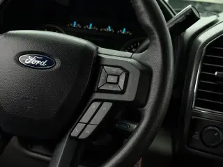 Ford F-150 2020 4x4 XL 4dr SuperCrew 5.5 ft. SB
