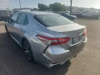 Toyota Camry 2019 SE 4p Sedan
