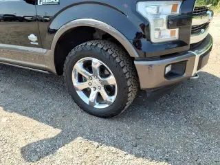 Ford F-150 2017 4x4 King Ranch 4p SuperCrew 6.5 ft. PT