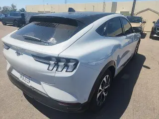 Ford Mustang Mach-E 2023 Premium 4p SUV
