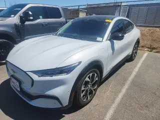 Ford Mustang Mach-E 2023 Premium 4p SUV