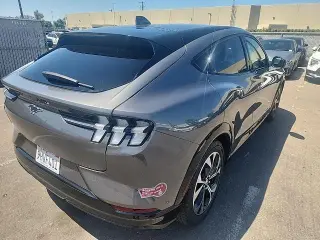 Ford Mustang Mach-E 2023 Premium 4p SUV