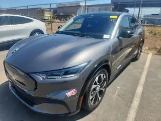 Ford Mustang Mach-E 2023 Premium 4p SUV