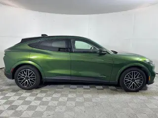 Ford Mustang Mach-E 2025 AWD Premium 4p SUV
