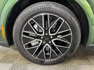 Ford Mustang Mach-E 2025 AWD Premium 4p SUV