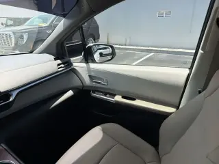 Toyota Sienna 2024 XLE 8-Pasajeros 4p Minivan