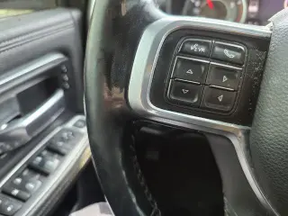 Ram 2500 2019 4x4 Laramie 4p Camión Mega Cub 6,3 ft. SB Cabina Grande