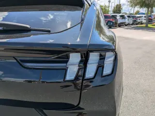 Ford Mustang Mach-E 2024 AWD GT 4p SUV