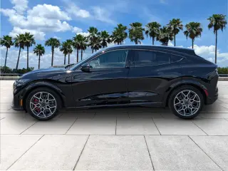 Ford Mustang Mach-E 2024 AWD GT 4p SUV