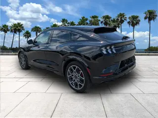 Ford Mustang Mach-E 2024 AWD GT 4p SUV