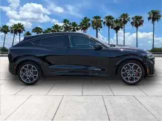 Ford Mustang Mach-E 2024 AWD GT 4p SUV
