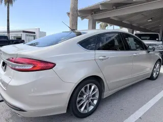 Ford Fusion 2017 SE Sedan 4p.