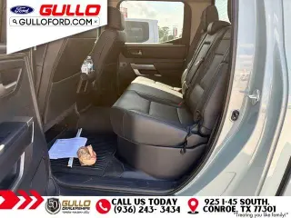 Toyota Tundra 2022 4x4 SR5 4p CrewMax Cab Pickup SB