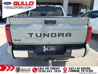 Toyota Tundra 2022 4x4 SR5 4p CrewMax Cab Pickup SB