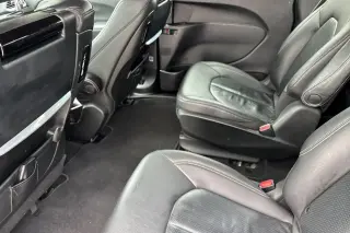 Chrysler Pacifica Hybrid 2021 Touring L Minivan 4p