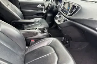 Chrysler Pacifica Hybrid 2021 Touring L Minivan 4p