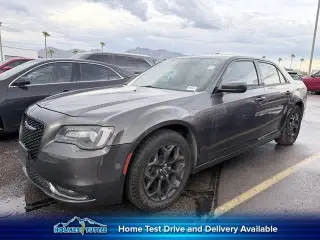 Chrysler 300 2019 AWD S 4p Sedan