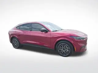 Ford Mustang Mach-E 2025 Premium 4p SUV