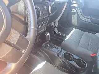 Jeep Wrangler 2011 4x4 Sport 2p SUV