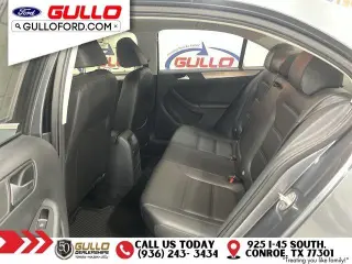 Volkswagen Jetta 2015 SE 4p Sedan 6A