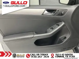 Volkswagen Jetta 2015 SE 4p Sedan 6A