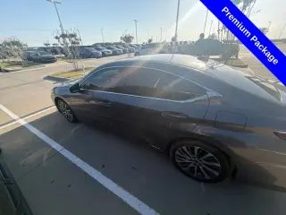Lexus ES 300h 2020 Sedán 4p