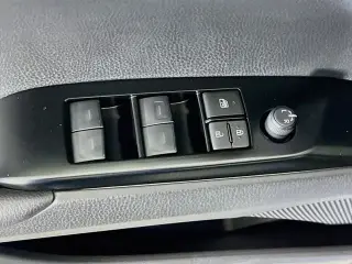 Toyota Camry 2026 SE 4p Sedan