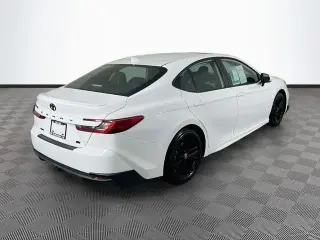 Toyota Camry 2026 SE 4p Sedan