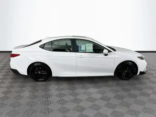 Toyota Camry 2026 SE 4p Sedan
