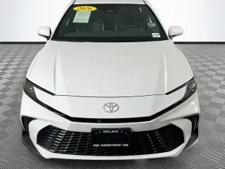 Toyota Camry 2026 SE 4p Sedan