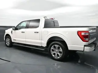Ford F-150 2021 4x4 XL 4dr SuperCrew 5.5 ft. SB