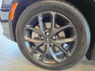 Chrysler Pacifica 2021 AWD Limited 4dr Mini-Van