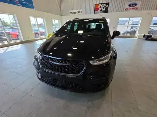 Chrysler Pacifica 2021 AWD Limited 4dr Mini-Van