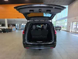 Chrysler Pacifica 2021 AWD Limited 4dr Mini-Van